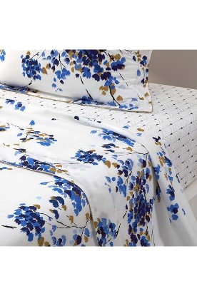 Picture of Yves Delorme Canopée Flat Sheet - Luxury Bed Accessory - Fashionable and Functional