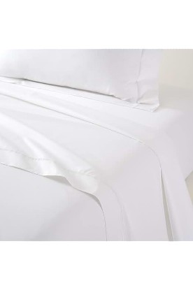 Picture of Yves Delorme Athena Flat Sheet - Luxury Bed Accessory - Fashionable and Functional