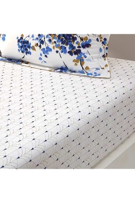 Picture of Yves Delorme Canopée Fitted Sheet - Luxury Bed Accessory - Fashionable and Functional