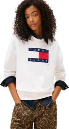 Picture of Tommy Jeans Women's Medium Weight Pullover Crewneck With Flag Logo Detail