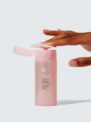 Picture of Glossier Solution exfoliating skin perfector 4.4 fl oz / 130 ml